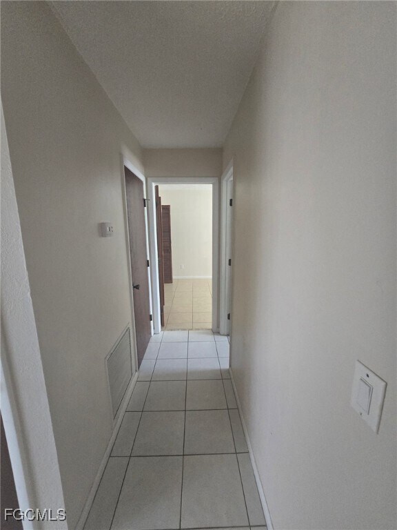 Building Photo - 3815 SE 15th Pl