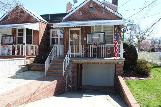 Primary Photo - 1302 Waring Ave