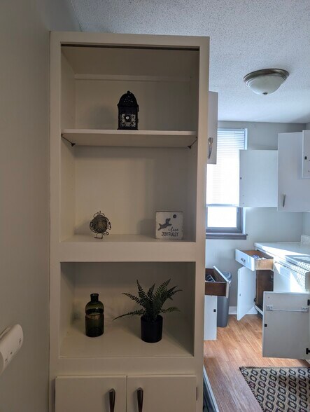 Building Photo - 366 Elton Hills Dr NW