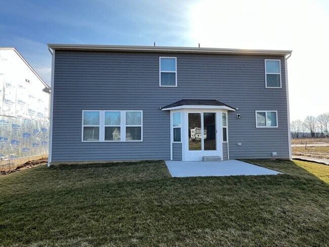 Building Photo - Beautiful home is ready for you!