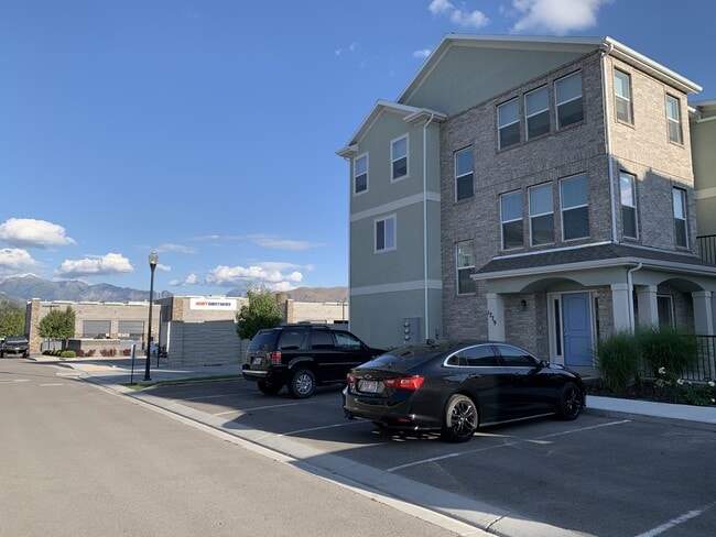 Building Photo - 1779 W Dalmeny Way