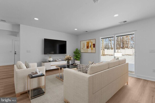 Building Photo - 139 Ivy Hill Rd