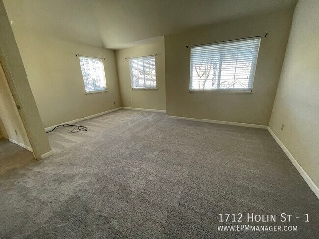 Building Photo - 1712 Holin St