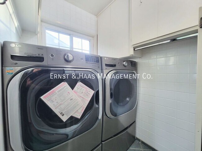 Building Photo - 6916 E. Peabody-