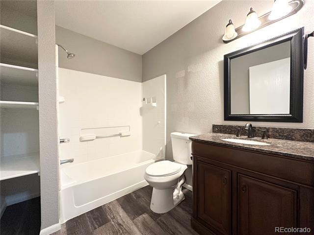 Building Photo - 1464 Stuart St