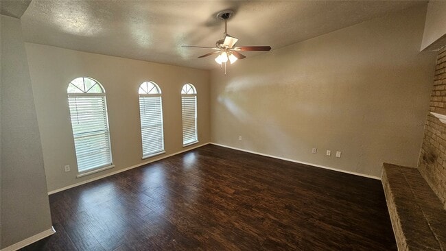 Building Photo - 22903 Millgate Dr