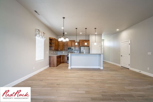 Building Photo - 2 Bedroom Townhome in Sky Ridge, Hurricane