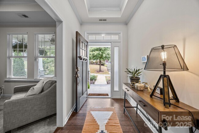 Building Photo - 113 Mac Aly