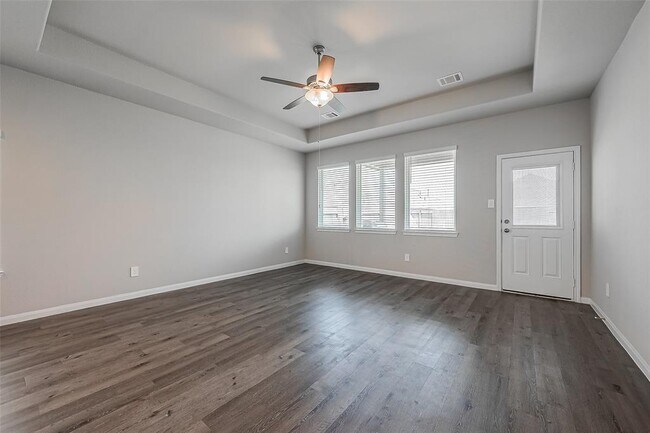 Building Photo - 5619 Brooklyn Rose Dr