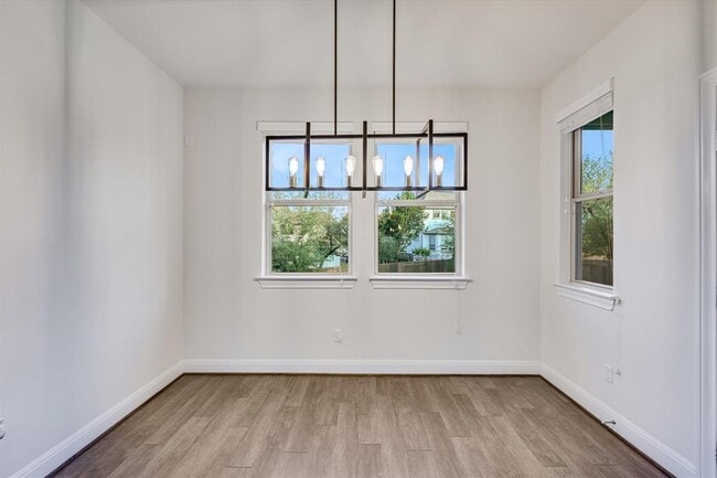 Building Photo - 5321 Del Dios Way