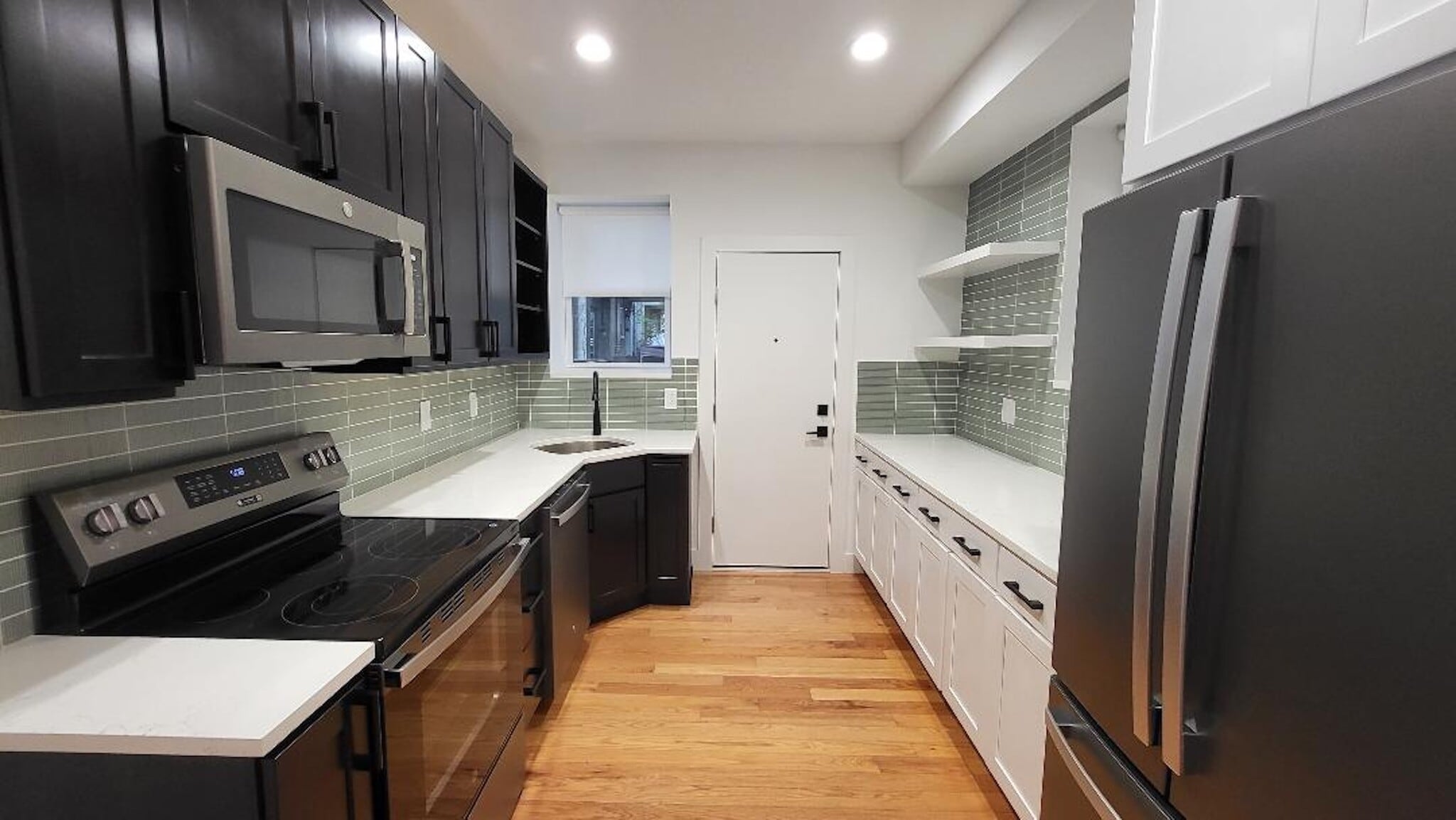 Building Photo - 1237 S 27th St