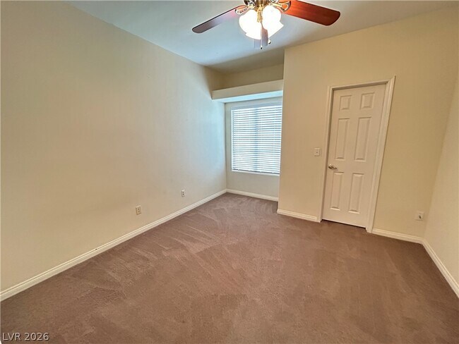 Building Photo - 525 Indian Princess Dr