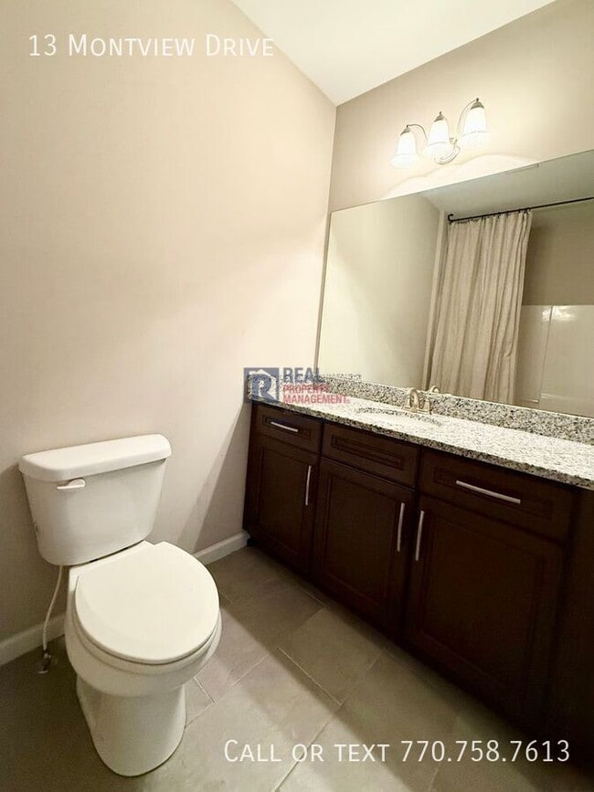 Building Photo - 13 Montview Cir SE