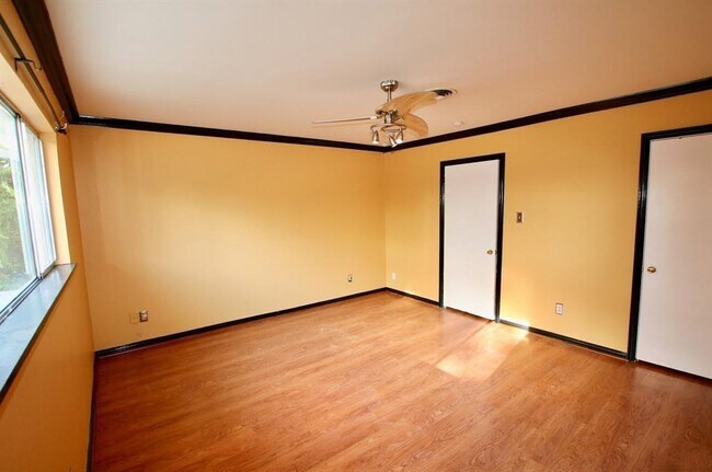 Building Photo - 8114 Fondren Rd