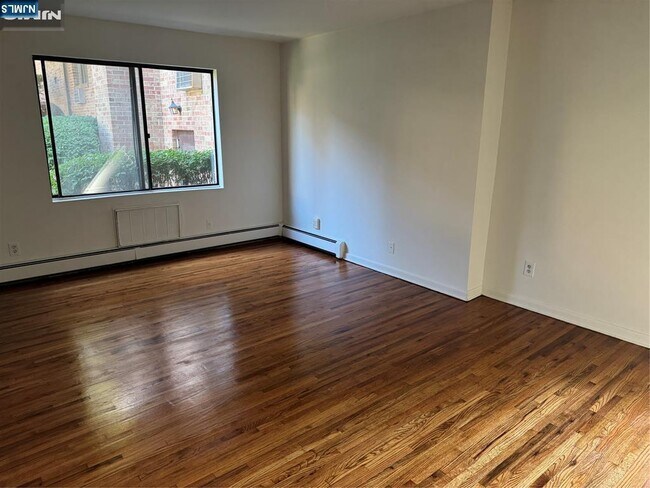 Building Photo - 107 Bellgrove Dr