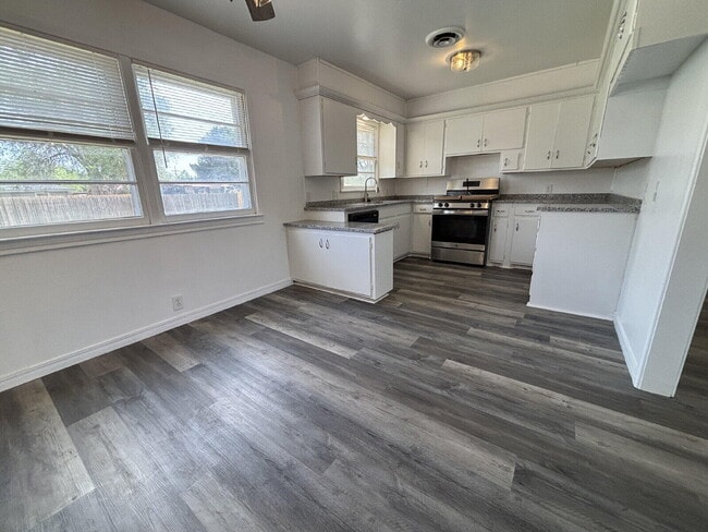 Building Photo - 2406 48th St