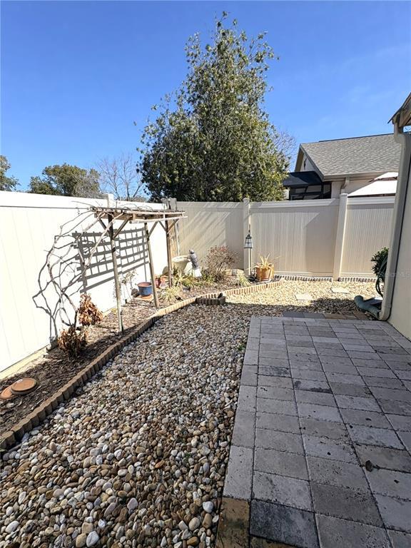 Building Photo - 4427 NE 5th St