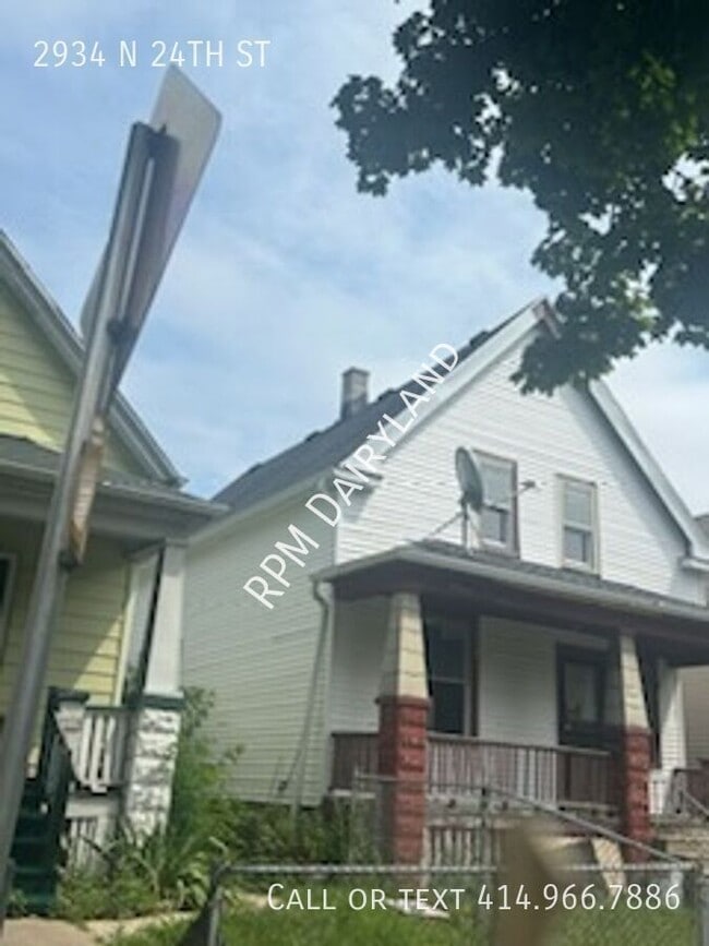 Building Photo - 2934 N 24th St