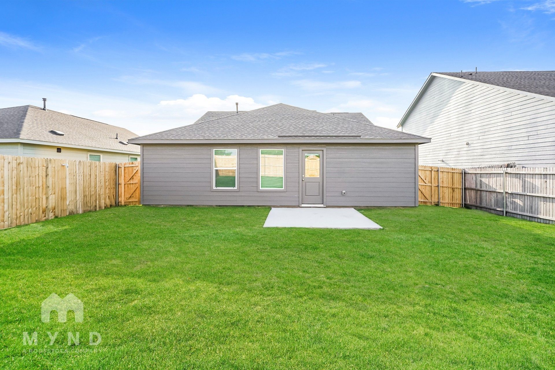Building Photo - 2660 Mistwood Dr