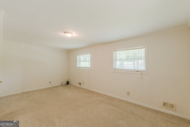 Building Photo - 1435 Cedar Creek Ln