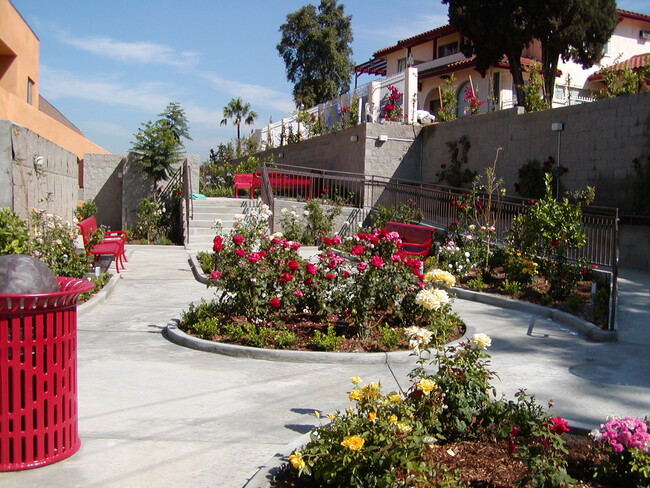 Building Photo - 2455 Colorado Blvd