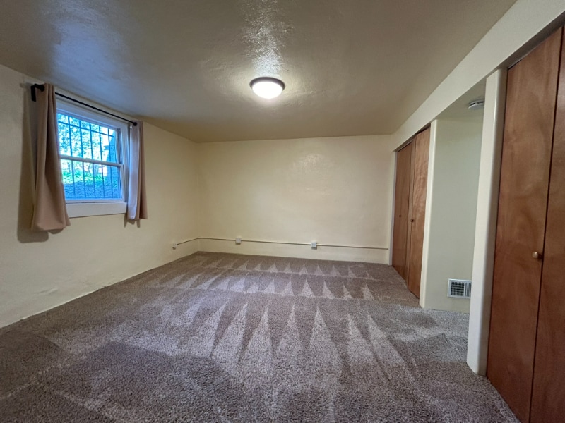 Building Photo - 1449 S University Blvd