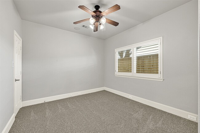 Building Photo - 5206 Washington Ave