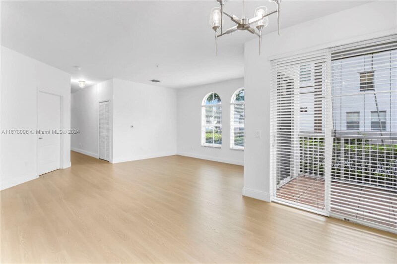 Building Photo - 4465 SW 160th Ave