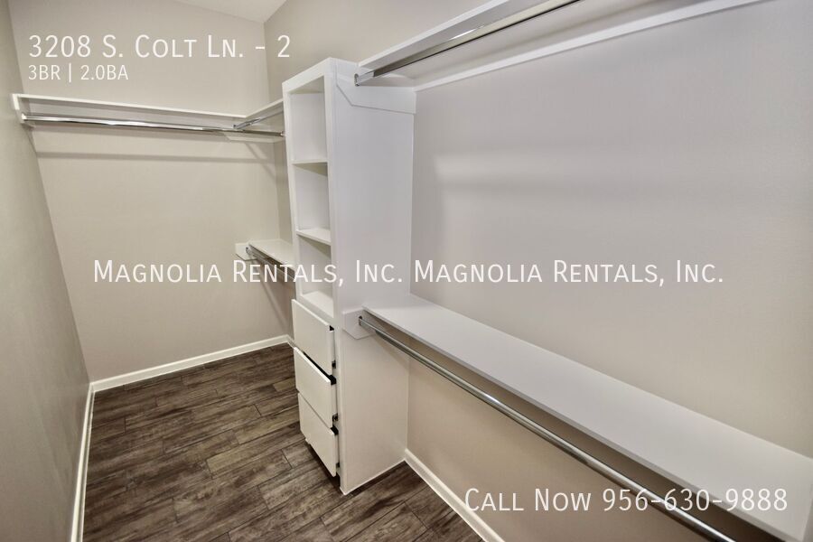 Building Photo - 3208 S Colt Ln