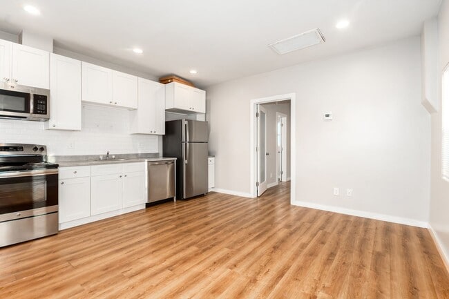 Building Photo - 1 bed/1 bath Apartment in CENTRAL PHOENIX