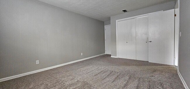 Building Photo - 3809 Briar Pl