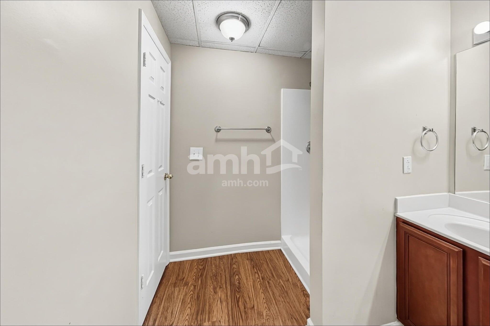 Building Photo - 221 Scarlet Ridge Ct