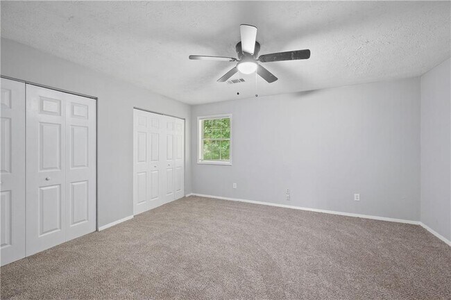 Building Photo - 2897 Spruce Cir