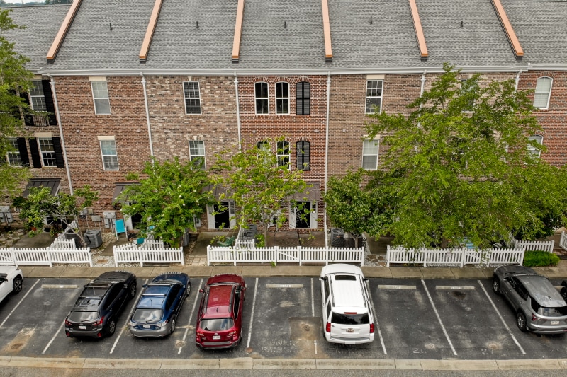 Primary Photo - 2834 Howard Ave