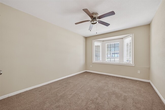 Building Photo - 3927 Prudence Dr