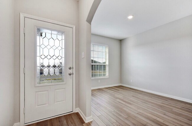 Building Photo - 9351 Aniston Blf