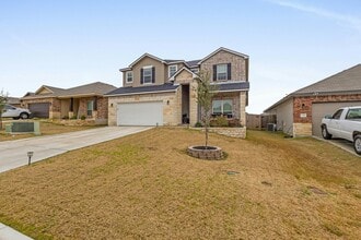 Building Photo - 2221 Clove Ct