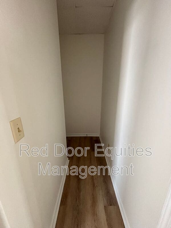 Building Photo - 532 Washington Ave