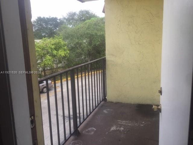 Building Photo - 8009 W 6th Ave