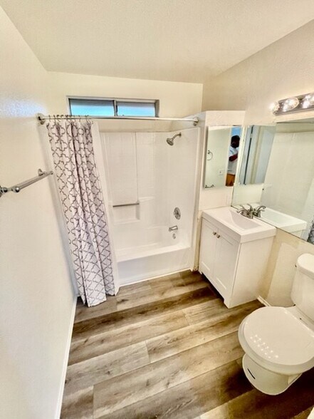 Building Photo - 79400 Avenue 42