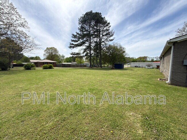 Building Photo - 2460 Ready Section Rd