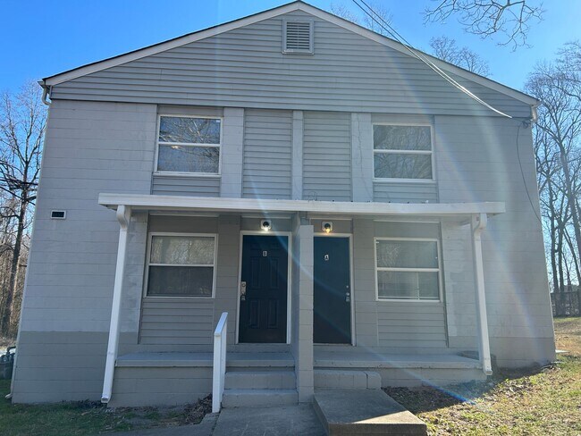 Building Photo - Rent Special on Fully Renovated 2 Bedroom ...