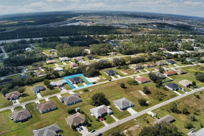 Building Photo - 4417 28th St SW