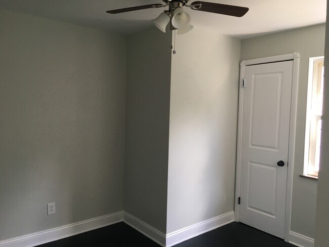 Building Photo - 4341 W 215th St