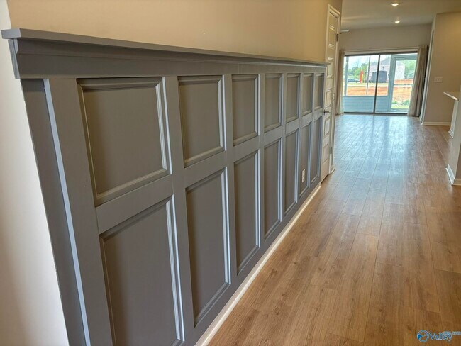 Building Photo - 180 Fenwick Pl