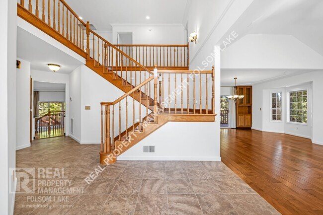 Building Photo - Beautiful 4bd 3ba home in Los Cerros Neigh...