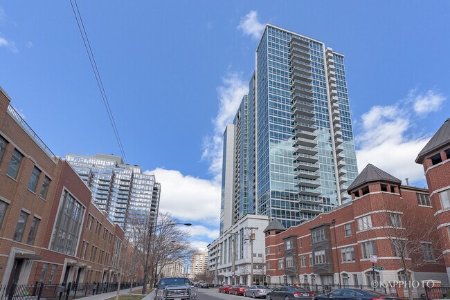 Building Photo - 1629 S Prairie Ave
