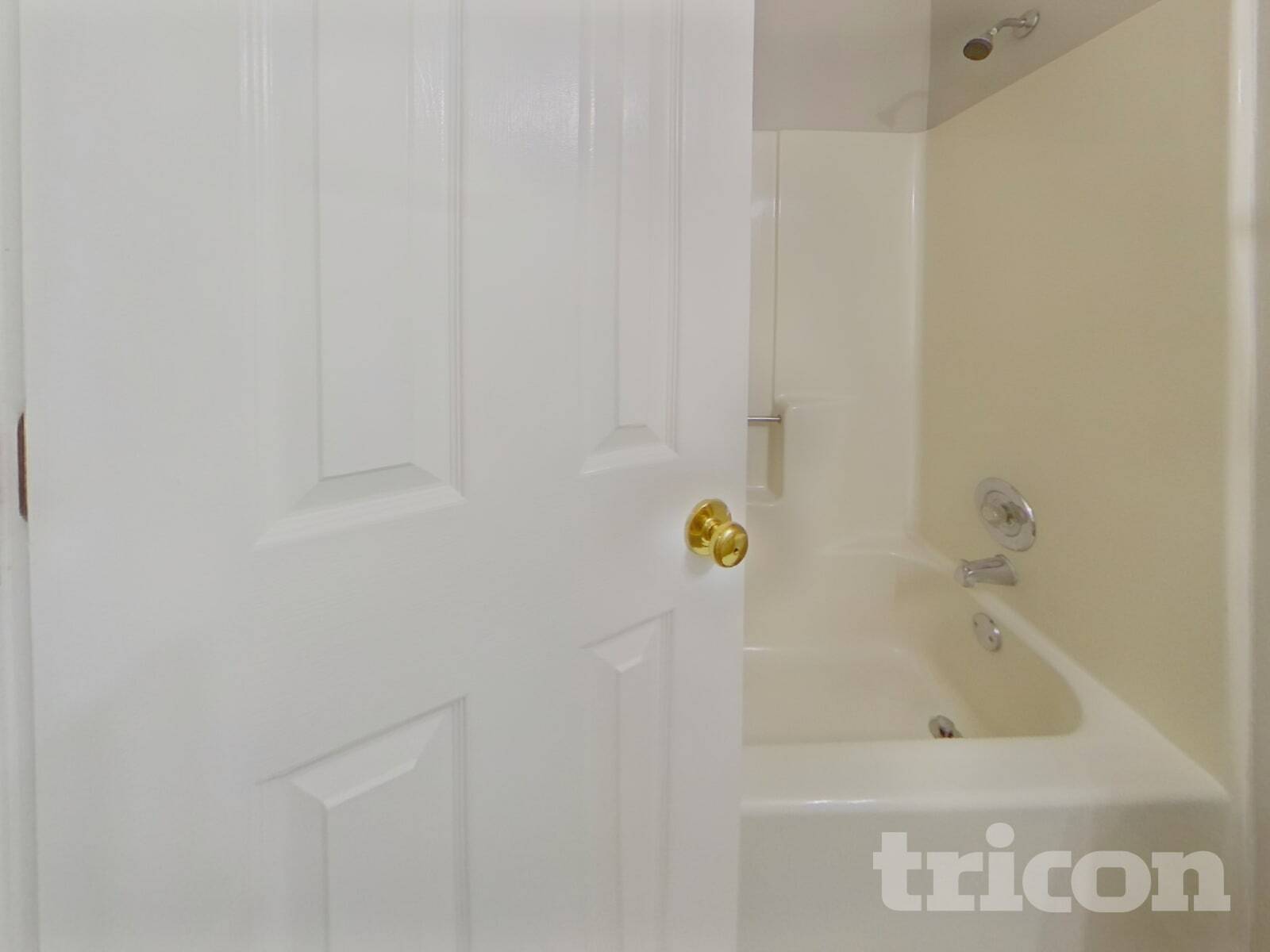 Building Photo - 5450 Bridle Dr