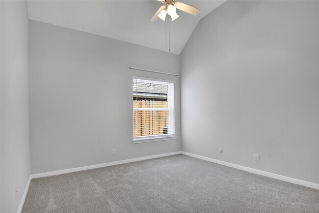Building Photo - 152 W Amberglow Cir