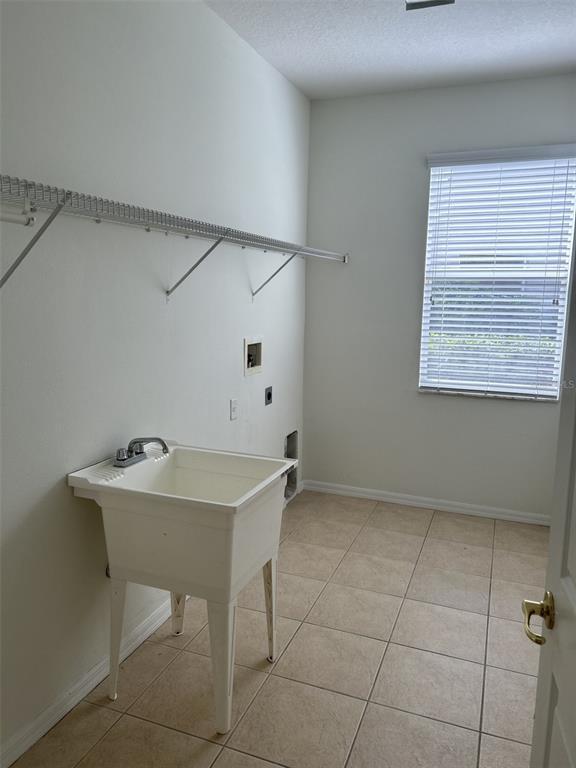Building Photo - 18022 Maui Isle Dr